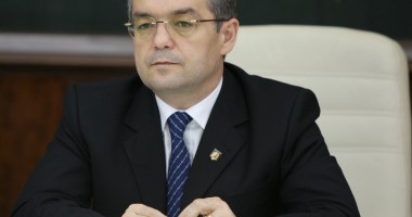 Stire din Politică-Administrație : "Comasarea alegerilor va aduce mai mulți cetățeni la vot"