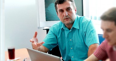 Stire din Eveniment : "Ne-am săturat de prostituate! Scăpați-ne de perverșii din Km 4-5!"