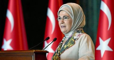 Stire din Actualitate : Soția lui Erdogan face apel la Melania Trump, referitor la cei 18.000 de copii „uciși brutal” în Gaza
