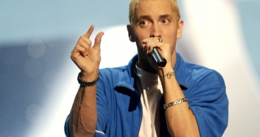 Stire din Monden : Eminem atacă în justiție partidul aflat la putere în Noua Zeelandă