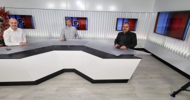 Stire din Politică-Administrație : Jurnaliştii în direct - Zoom pe realitate, cu Răzvan Pantelimon, Sorin Mihalache şi Mihai Petre