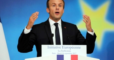 Stire din Actualitate : Emmanuel Macron propune crearea unei adevărate Europe a apărării