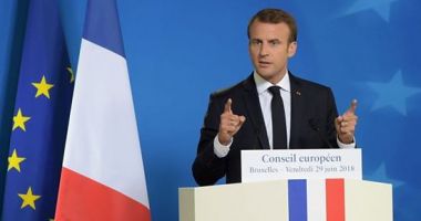 Stire din Actualitate : Emmanuel Macron: "Timpul clarității a venit!"