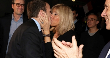 GALERIE FOTO. Femeia din spatele lui Emmanuel Macron. Profesoară de Artă Dramatică, cu 25 de ani mai în vârstă ca el - 4