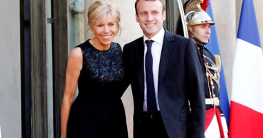 Stire din Actualitate : Macron, căsătorit  cu fosta lui profesoară