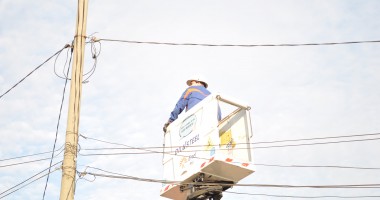 Stire din Social : Lucrări ENEL. Află aici unde se oprește curentul electric, astăzi