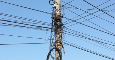 Stire din Social : Lucrări ENEL. Află aici unde se oprește curentul electric, astăzi