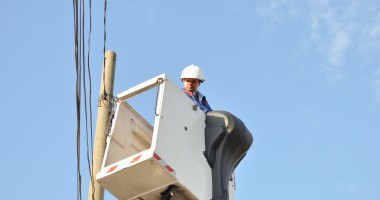 Stire din Social : Lucrări ENEL. Află aici unde se oprește curentul electric, mâine, la Constanța