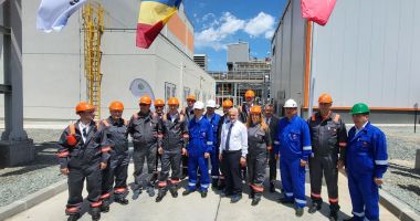 Stire din Economie : Teste finale la centrala de cogenerare de pe platforma Petromidia. „O investiţie care arată că se poate!”