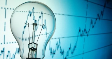 Stire din Politică-Administrație : Liberalii constănțeni susțin că se vor plăti mai puțini bani pentru energia electrică