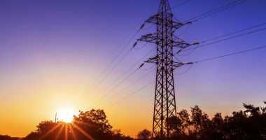 Stire din Economie : Florin Cîţu: „Reducerea TVA la energie ar fi o soluție permanentă la o problemă temporară”