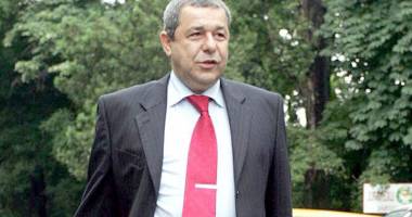 Stire din Cultură-Educație : Enigmele anilor  ’89-’90, dezvăluite  în cartea  "Arta sinuciderii"