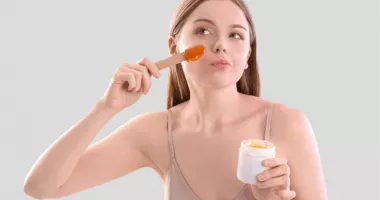 Stire din Sănătate : Metode simple și rapide pentru îndepărtarea părului facial nedorit