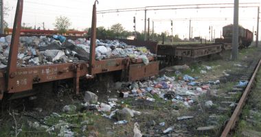 Epoca dezastrului: de la dispariția flotei naționale la distrugerea transportului feroviar - 8