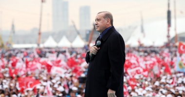 Stire din Actualitate : Erdogan anunță începerea procedurilor pentru introducerea pedepsei cu moartea