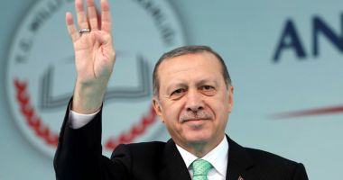 Stire din Actualitate : Erdogan l-a numit în funcția de ministru al Finanțelor pe ginerele său