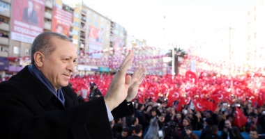 Stire din Actualitate : Erdogan pierde referendumul privind modificarea Constituției? Ce arată sondajele