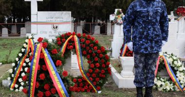 Eroii din Decembrie 1989, comemorați de marinarii militari - 2