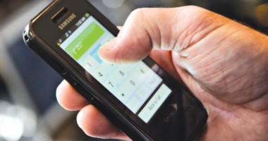 Stire din Eveniment : Escrocii prin telefon au "ușurat" o constănțeancă de 18.000 de lei