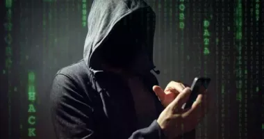 Stire din Social : Fraudă incredibilă. Hoții te fac să-ți pui banii în contul lor
