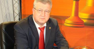 Stire din Politică-Administrație : "Este esențială separarea funcțiilor administrative de cele politice din PSD"