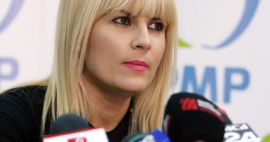Stire din Politică-Administrație : "Este uimitor cum această conducere a PDL aleargă spre PNL"