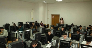 Stire din Cultură-Educație : ESTIC -  provocarea adresată pasionaților  de informatică