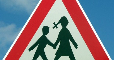 Stire din Eveniment : Ești în vacanță în străinătate și ți-a dispărut copilul? Iată ce ai de făcut