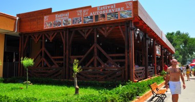 Restaurantul Estival și-a deschis beach bar. Clienții pot mânca pe plajă - 4