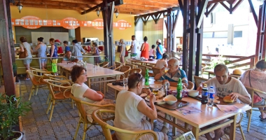 Restaurantul Estival din Mamaia, preparate fine și de calitate, la prețuri corecte