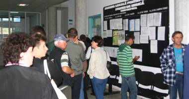 Stire din Cetățenești : "E treaba mea unde mai muncesc"