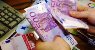 Stire din Economie : Euro - creștere de 0,07% față de leu