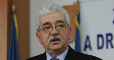 Stire din Politică-Administrație : Prefectul Eugen Bola, vizitat de două delegații de oaspeți străini