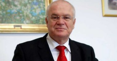Stire din Politică-Administrație : Eugen Nicolicea spune că procurorii care suspendă activitatea comit o infracțiune