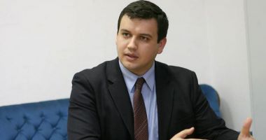 Stire din Politică-Administrație : Eugen Tomac: "Românii din diaspora  ar trebui să dea în judecată MAI"