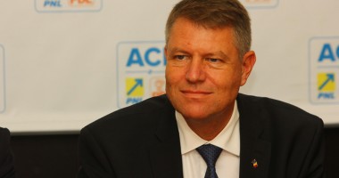 Stire din Politică-Administrație : "Eu nu intenționez să tai pensiile. Obiectivul meu  este de a le crește"