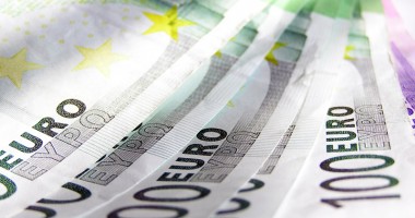 Stire din Actualitate : Un libian cere NATO despăgubiri  de 100.000 de euro