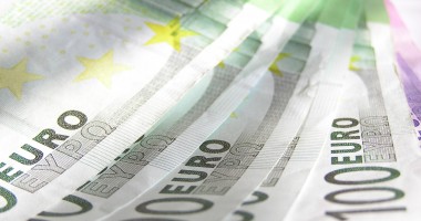 Stire din Economie : Euro coboară și astăzi