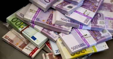 Stire din Actualitate : Fondurile europene în pericol! România nu a trimis la Bruxelles raportul privind reducerea deficitului