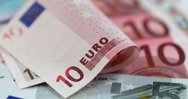 Prăbușirea leului, de neoprit! Un nou maxim istoric pentru euro