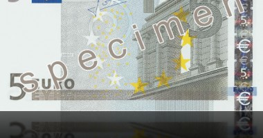 Euro se schimbă. Apare a doua serie a bancnotelor / Galerie foto - 2
