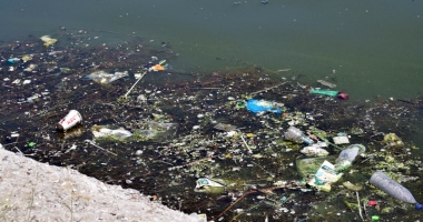 Europa vrea să scape de invazia deșeurilor din plastic.Dar municipiul Constanța? - 2