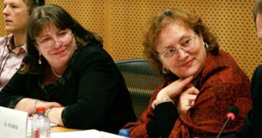 Stire din Politică-Administrație : Europarlamentarii Norica Nicolai și Renate Weber vin la Constanța