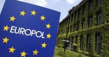 Stire din Social : Cum pot deveni românii specialiști Europol