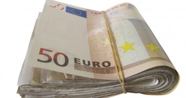 Stire din Economie : Euro a mai câștigat puțin teren