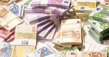Stire din Economie : ANAF începe verificarea marilor averi din România. Controalele vor fi extinse și la rudele milionarilor