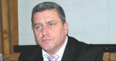 Stire din Politică-Administrație : "Eu și majoritatea senatorilor PP-DD am demisionat din partid"