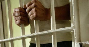 Stire din Eveniment : Un minor reținut pentru furt a evadat din clădirea Judecătoriei Constanța