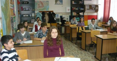 Stire din Cultură-Educație : Evaluare Națională 2013. S-a prelungit termenul de depunere a contestațiilor