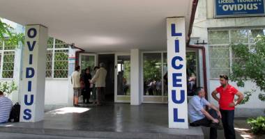 Stire din Cultură-Educație : Se joacă cu nervii lor! Ce se întâmplă cu elevii de la Ovidius, în aceste momente